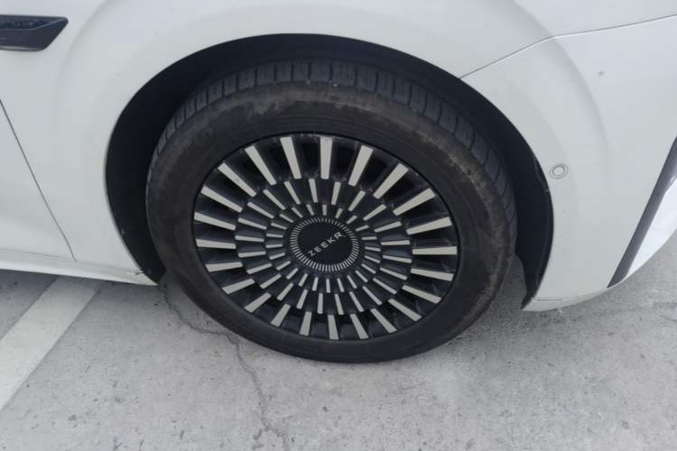 Used Zeekr 009 2022 WE Edition Right Front Wheel Hub