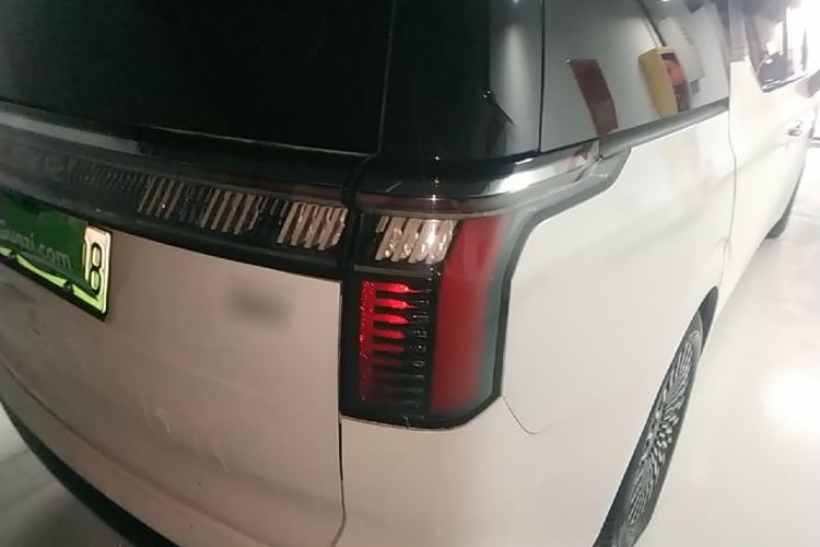 Used Zeekr 009 2022 WE Edition Right Rear Taillight