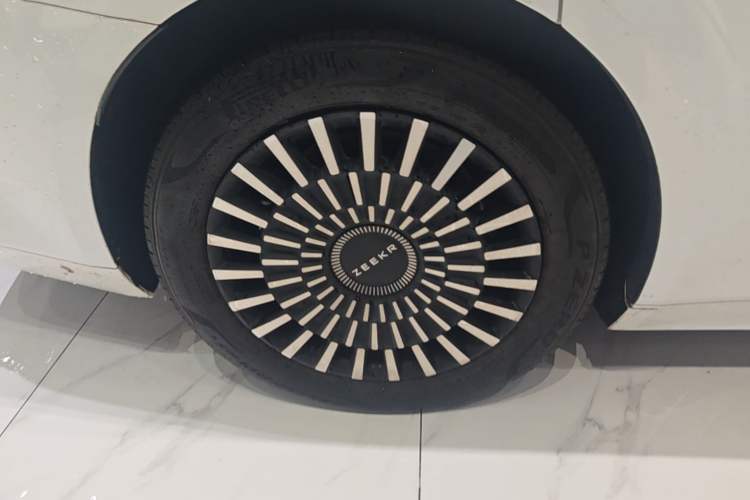 Used Zeekr 009 2022 WE Edition Right Rear Wheel Hub