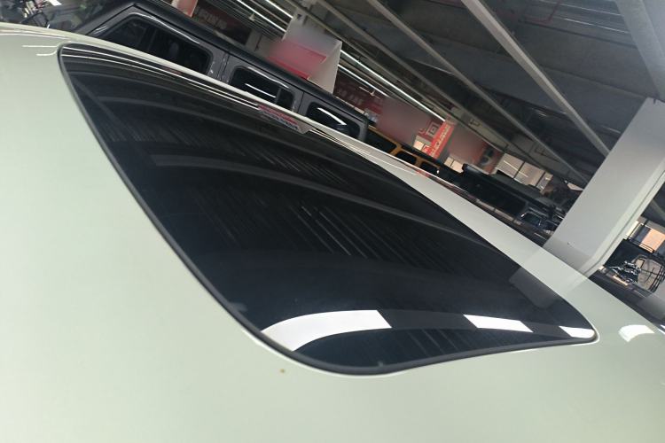 Used Zeekr 009 2022 WE Edition Roof