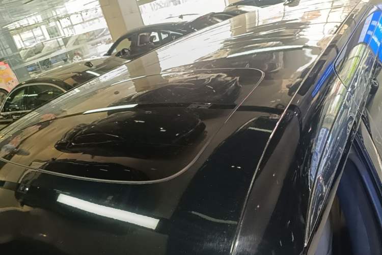 Used Zeekr 009 2022 WE Edition Roof