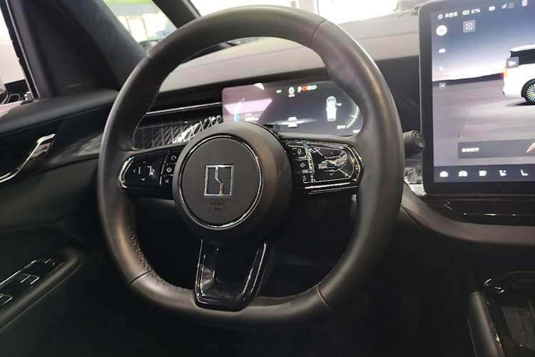 Used Zeekr 009 2022 ME Edition Steering Wheel