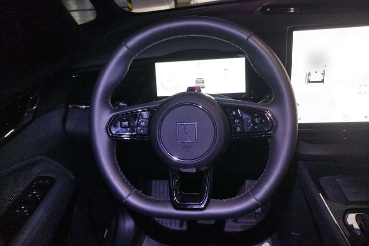 Used Zeekr 009 2022 WE Edition Steering Wheel