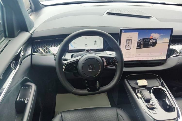Used Zeekr 009 2022 WE Edition Steering Wheel
