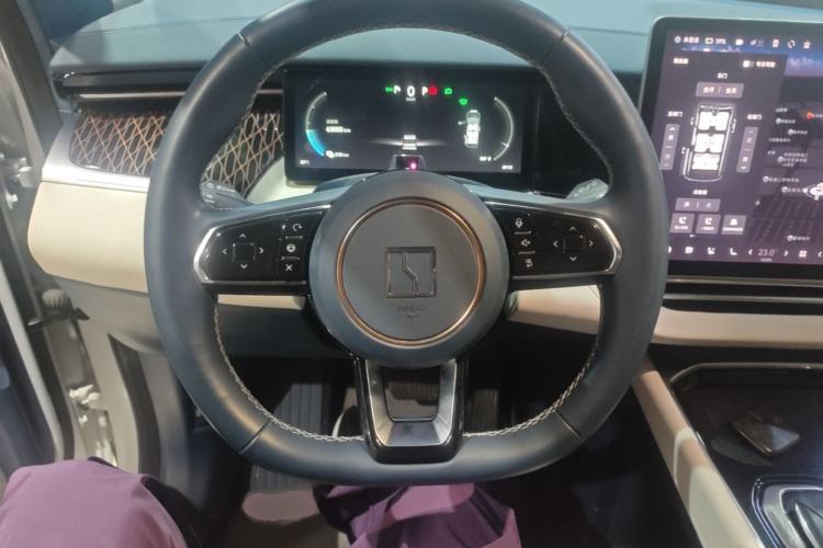 Used Zeekr 009 2022 WE Edition Steering Wheel