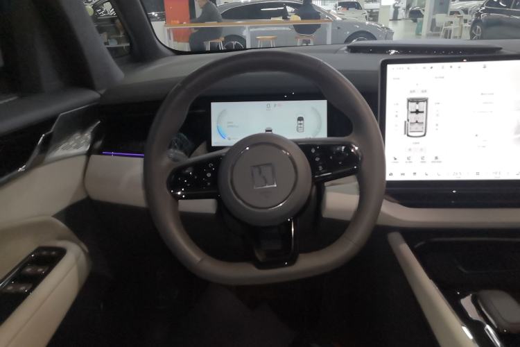Used Zeekr 009 2022 WE Edition Steering Wheel