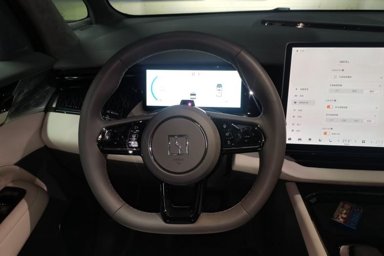 Used Zeekr 009 2022 WE Edition Steering Wheel