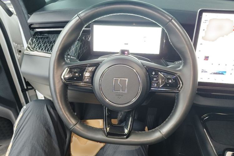Used Zeekr 009 2022 WE Edition Steering Wheel
