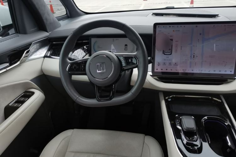 Used Zeekr 009 2022 WE Edition Steering Wheel