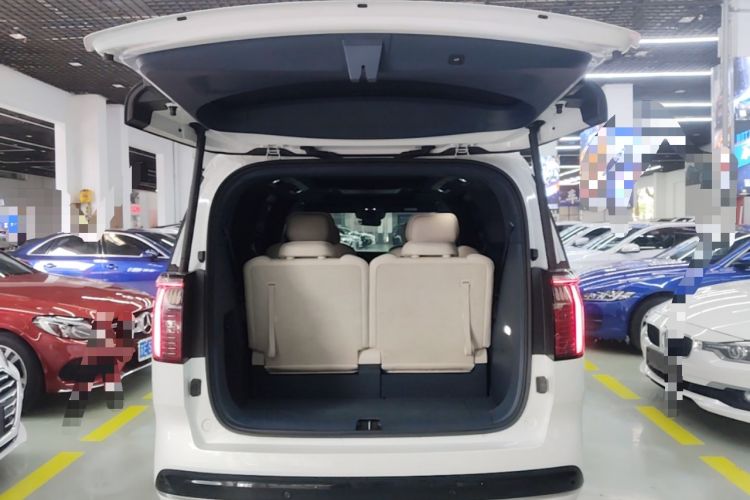 Used Zeekr 009 2022 WE Edition Trunk