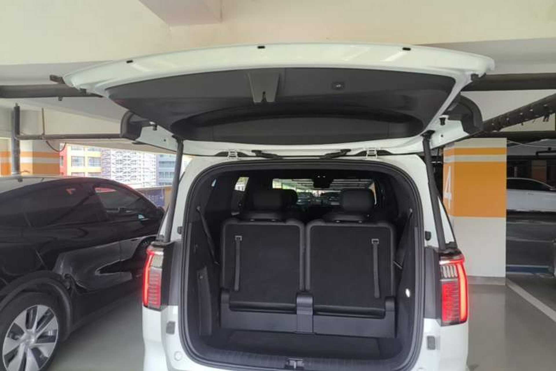 Used Zeekr 009 2022 ME Edition Trunk