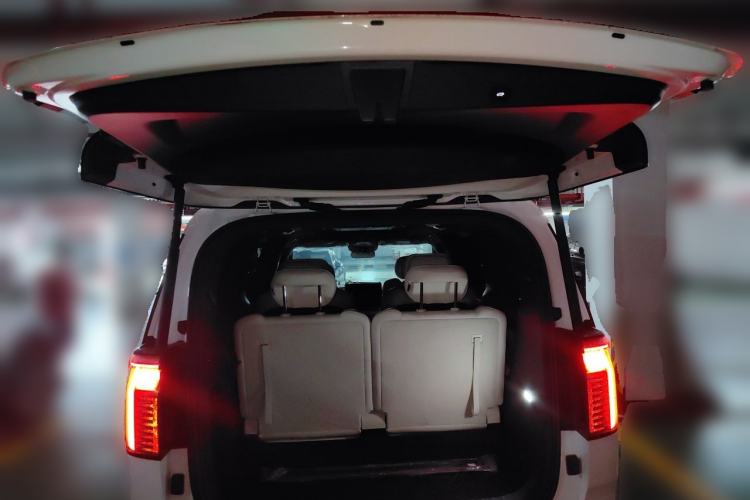 Used Zeekr 009 2022 ME Edition Trunk