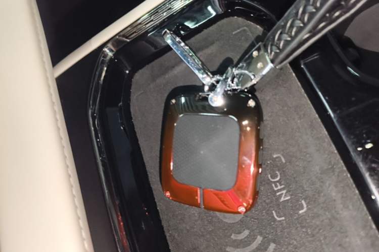 Used Zeekr 009 2022 WE Edition Vehicle Key