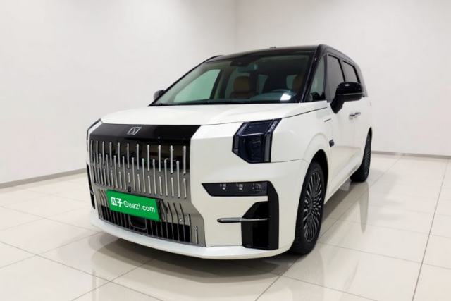 Used Zeekr 009 2022 WE Edition