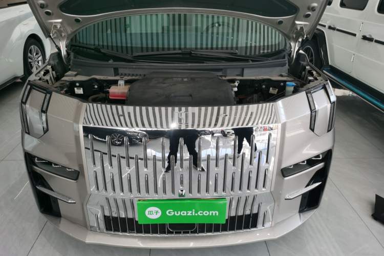 Used Zeekr 009 2022 WE Edition Engine Bay