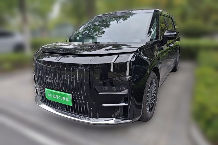 Zeekr 009 2024 Six-Seat Executive Version 4WD 108 kWh