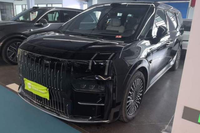 Used Zeekr 009 2024 7-Seater Walk-Through Version Four-Wheel Drive 108 kWh