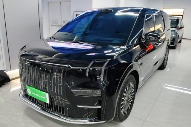 Used Zeekr 009 2024 7-Seater Aisle Version 108 kWh