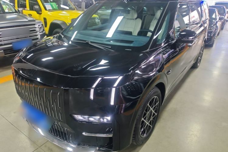 Zeekr 009 2024 7-Seater Walk-Through Version Four-Wheel Drive 108 kWh