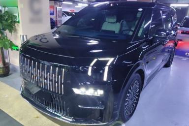 Used Zeekr 009 2024 7-Seater Aisle Version 108 kWh