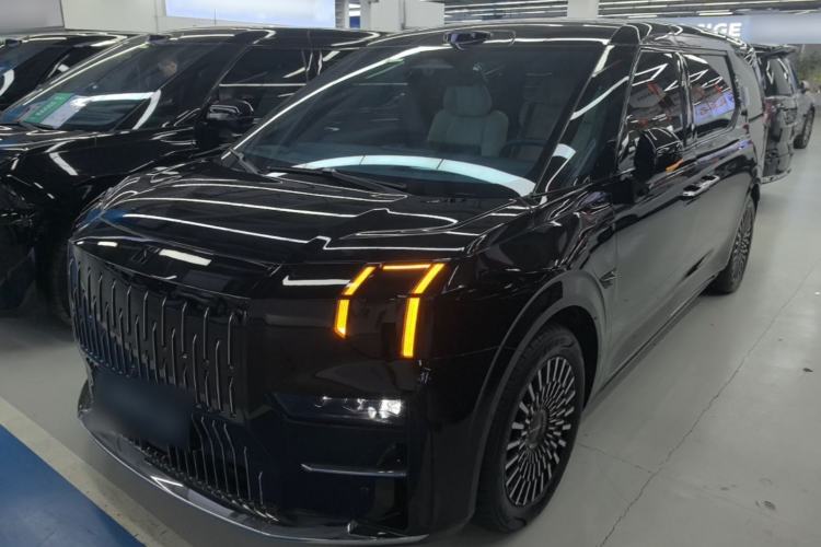 Zeekr 009 2024 Six-Seat Executive Version 4WD 108 kWh