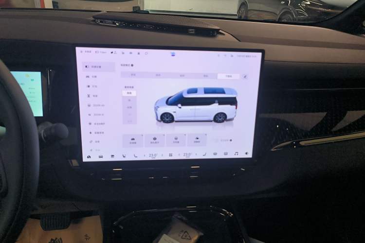 Used Zeekr 009 2024 7-Seater Aisle Version 108 kWh Audio And AC Panel