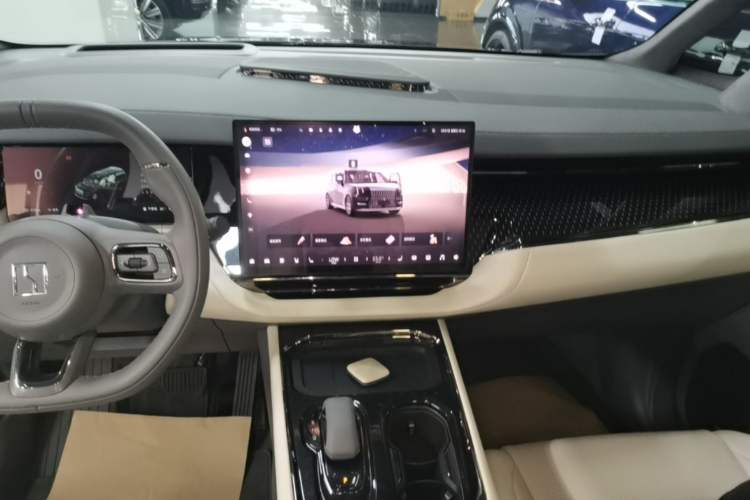 Used Zeekr 009 2024 Six-Seat Executive Version 4WD 108 kWh Audio And AC Panel