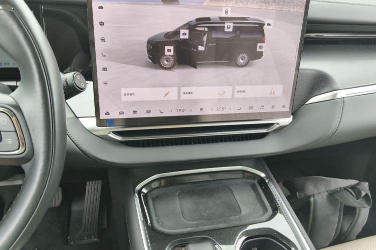 Used Zeekr 009 2024 GAC Trumpchi Audio And AC Panel
