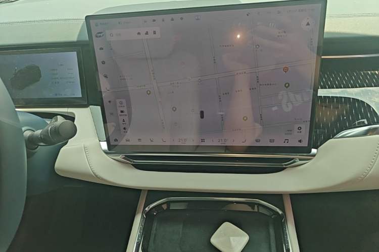 Used Zeekr 009 2024 Six-Seat Executive Version 4WD 108 kWh Audio And AC Panel