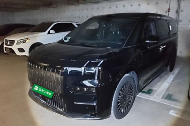 Used Zeekr 009 2024 7-Seater Aisle Version 108 kWh