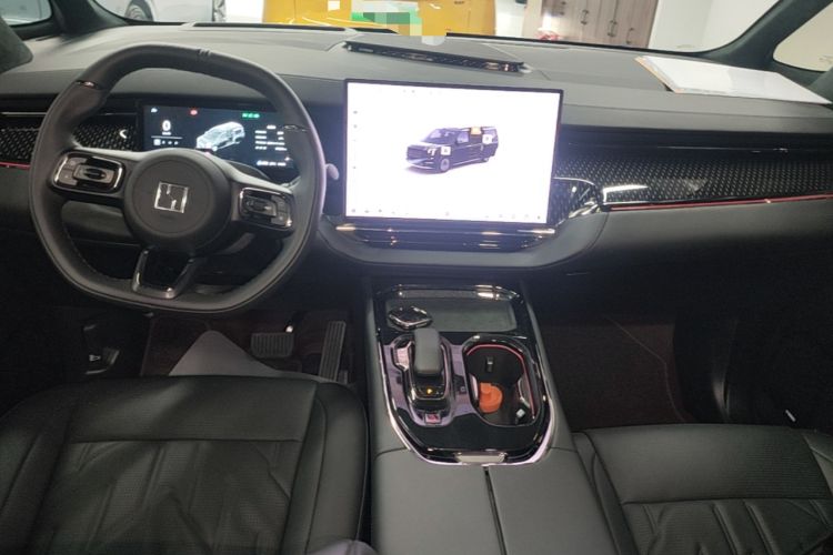 Used Zeekr 009 2024 Six-Seat Executive Version 4WD 108 kWh Center Console
