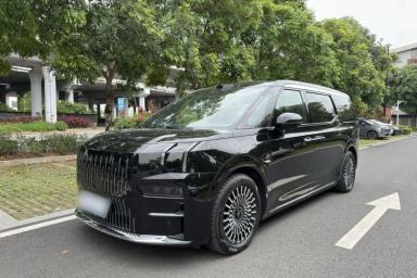 Used Zeekr 009 2024 7-Seater Walk-Through Version Four-Wheel Drive 108 kWh