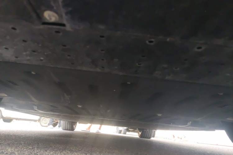 Used Zeekr 009 2024 7-Seater Aisle Version 108 kWh Chassis Front