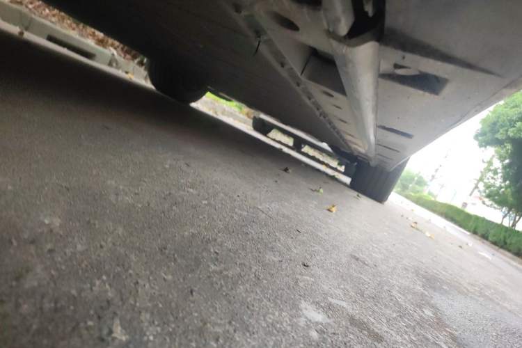Used Zeekr 009 2024 Six-Seat Executive Version 4WD 108 kWh Chassis Front Left