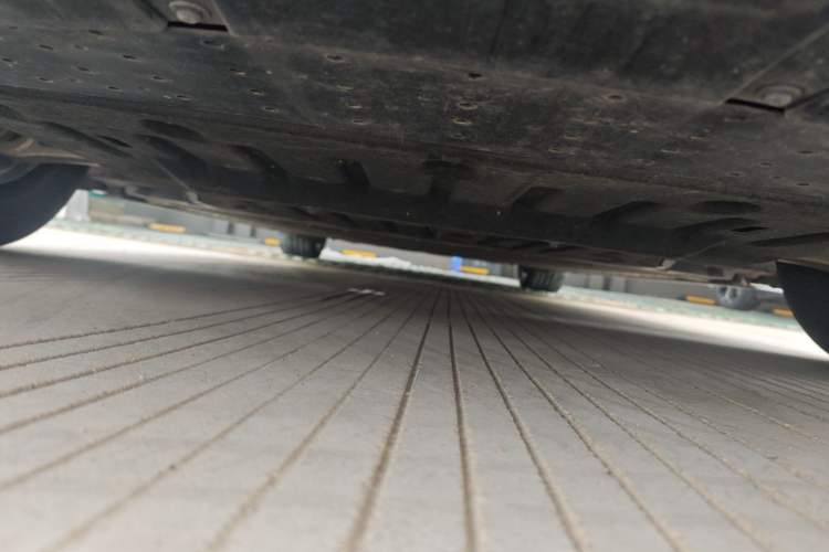 Used Zeekr 009 2024 7-Seater Aisle Version 108 kWh Chassis Front