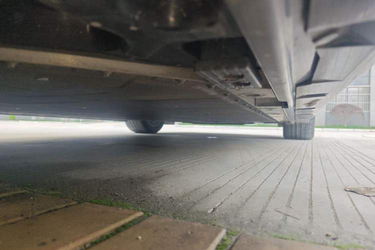 Used Zeekr 009 2024 7-Seater Aisle Version 108 kWh Chassis Rear Right