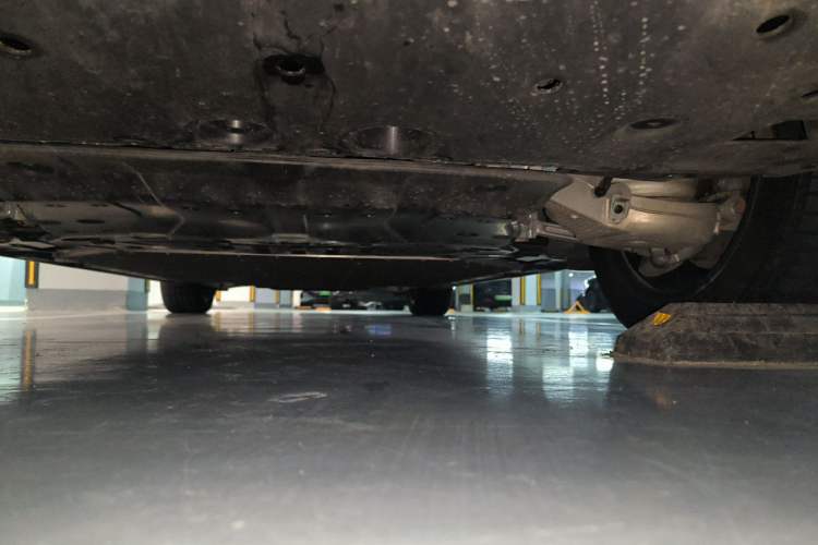 Used Zeekr 009 2024 Six-Seat Executive Version 4WD 108 kWh Chassis Rear