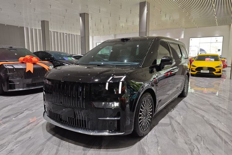 Zeekr 009 2024 Six-Seat Executive Version 4WD 108 kWh