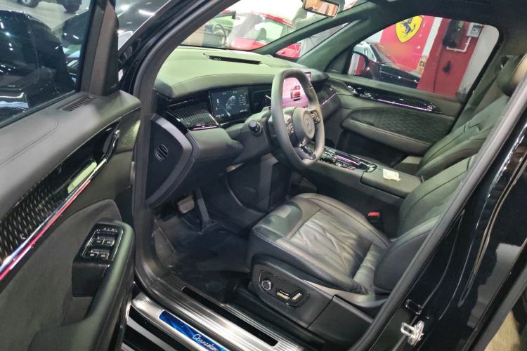 Used Zeekr 009 2024 Six-Seat Executive Version 4WD 108 kWh Driver Seat