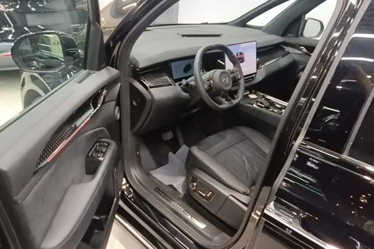 Used Zeekr 009 2024 Six-Seat Executive Version 4WD 108 kWh Driver Seat