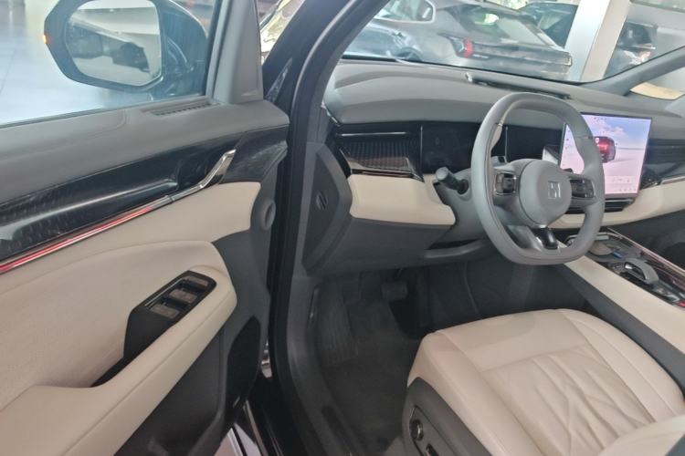 Used Zeekr 009 2024 Six-Seat Executive Version 4WD 108 kWh Driver Seat