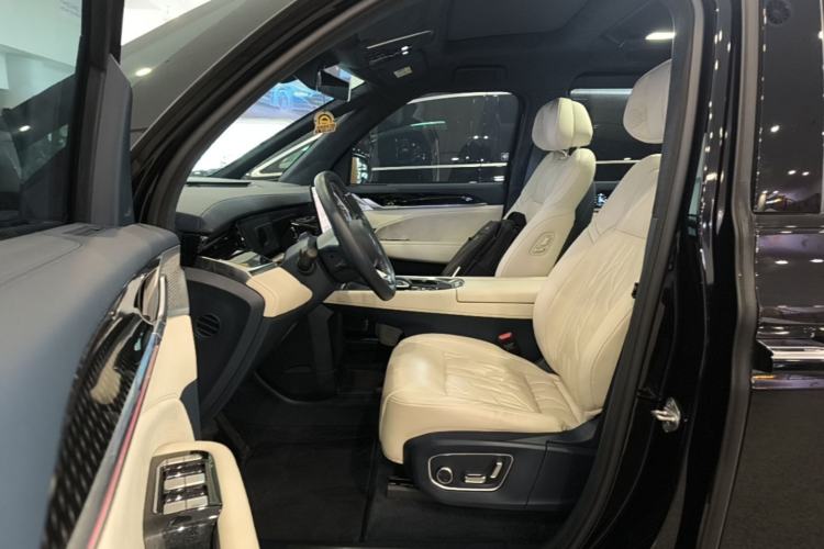 Used Zeekr 009 2024 Six-Seat Executive Version 4WD 108 kWh Driver Seat