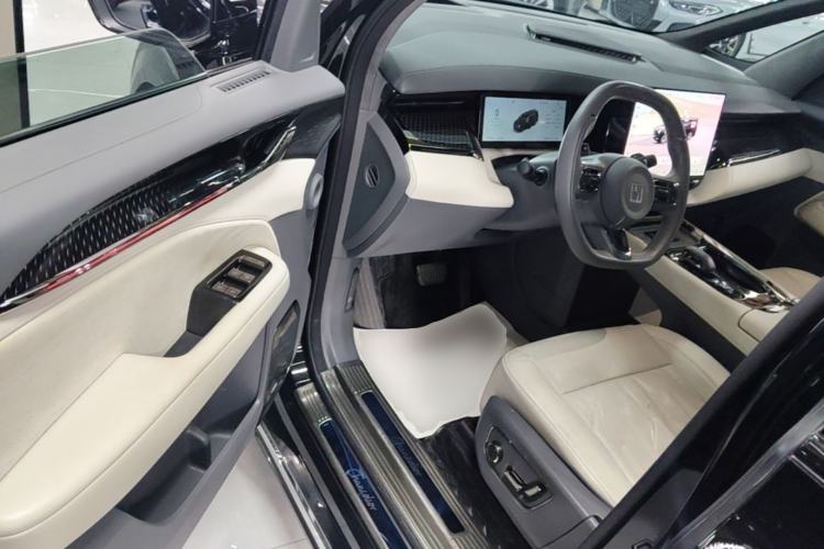 Used Zeekr 009 2024 Six-Seat Executive Version 4WD 108 kWh Driver Seat