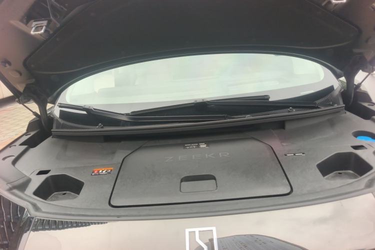 Used Zeekr 009 2024 GAC Trumpchi Engine Bay