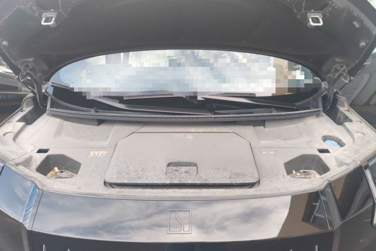 Used Zeekr 009 2024 7-Seater Aisle Version 108 kWh Engine Bay