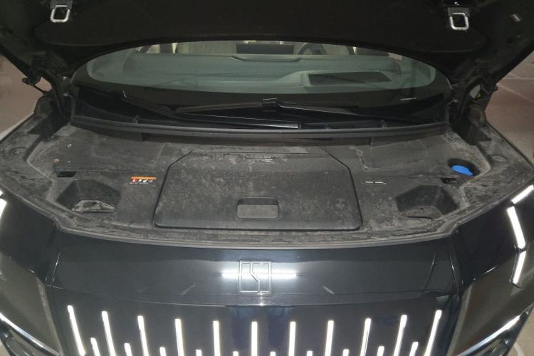 Used Zeekr 009 2024 7-Seater Aisle Version 140 kWh Engine Bay