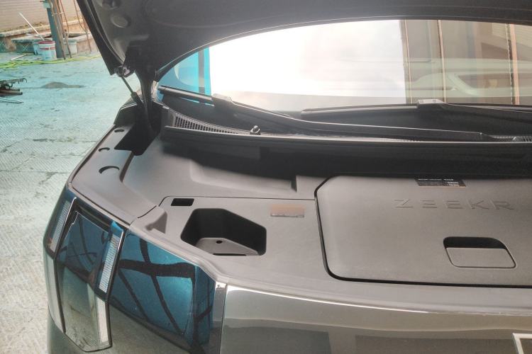 Used Zeekr 009 2024 GAC Trumpchi Engine Bay Right