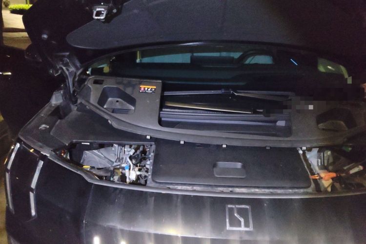 Used Zeekr 009 2024 GAC Trumpchi Engine Bay Right