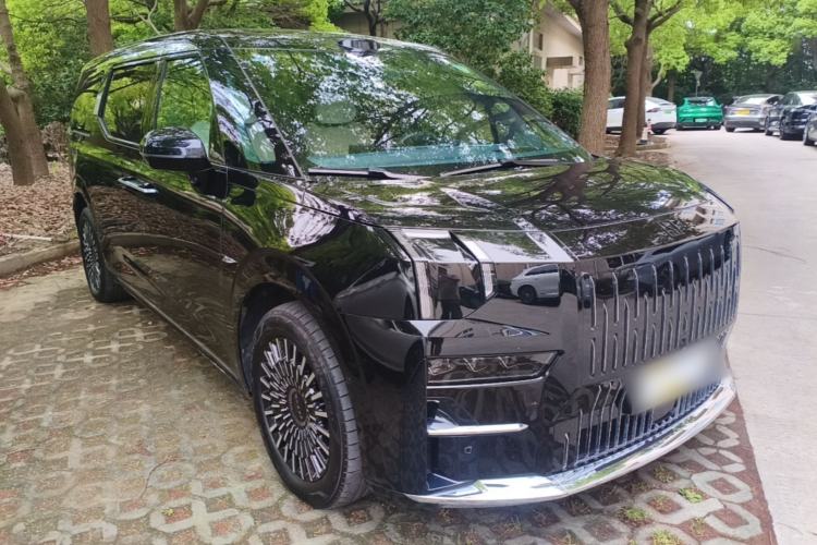Used Zeekr 009 2024 Six-Seat Executive Version 4WD 108 kWh Exterior 1