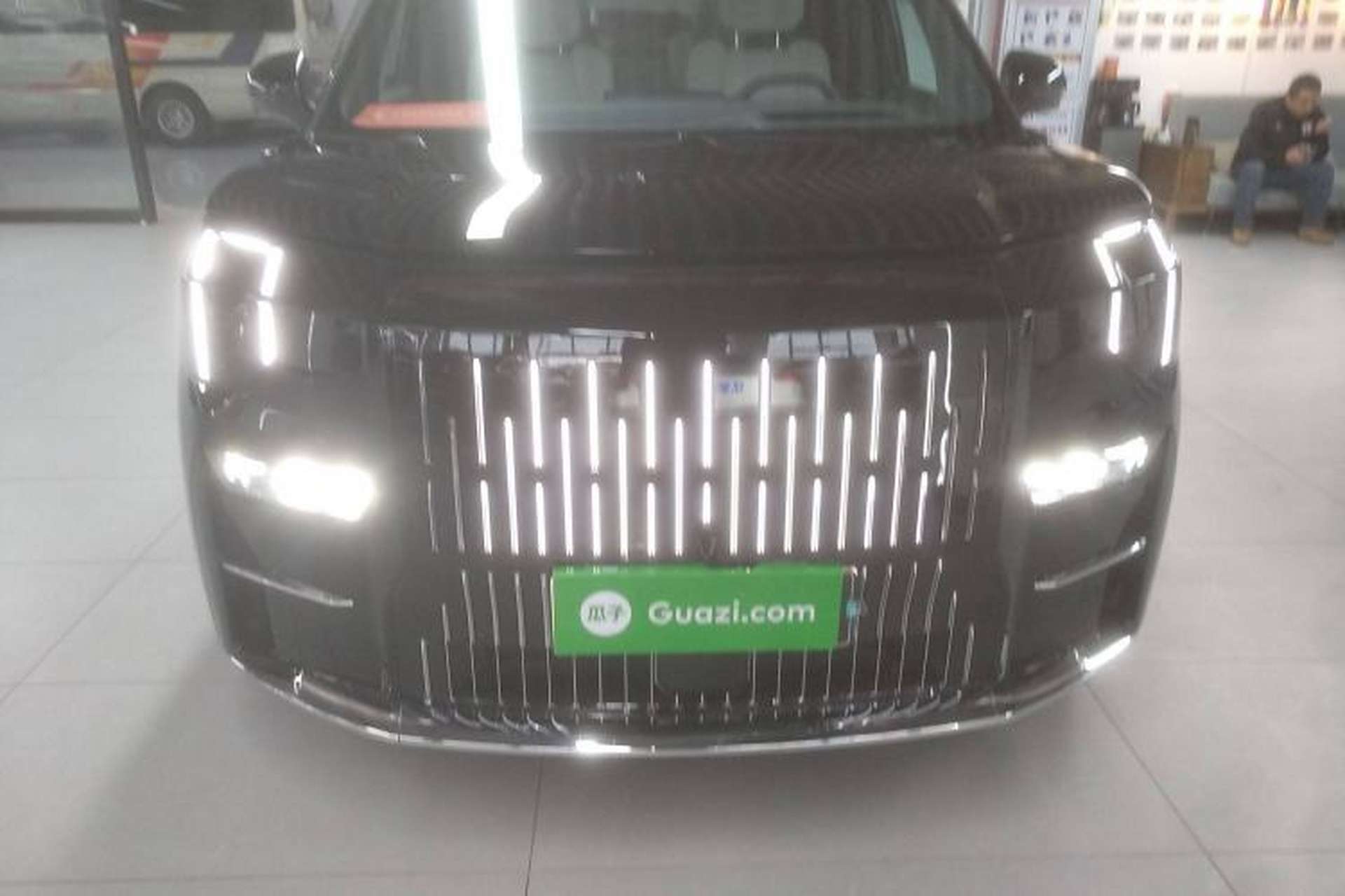 Used Zeekr 009 2024 7-Seater Aisle Version 108 kWh Exterior 1